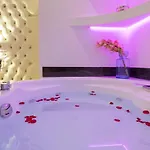 فاتيكان ستايل بيت ضيافة 4*